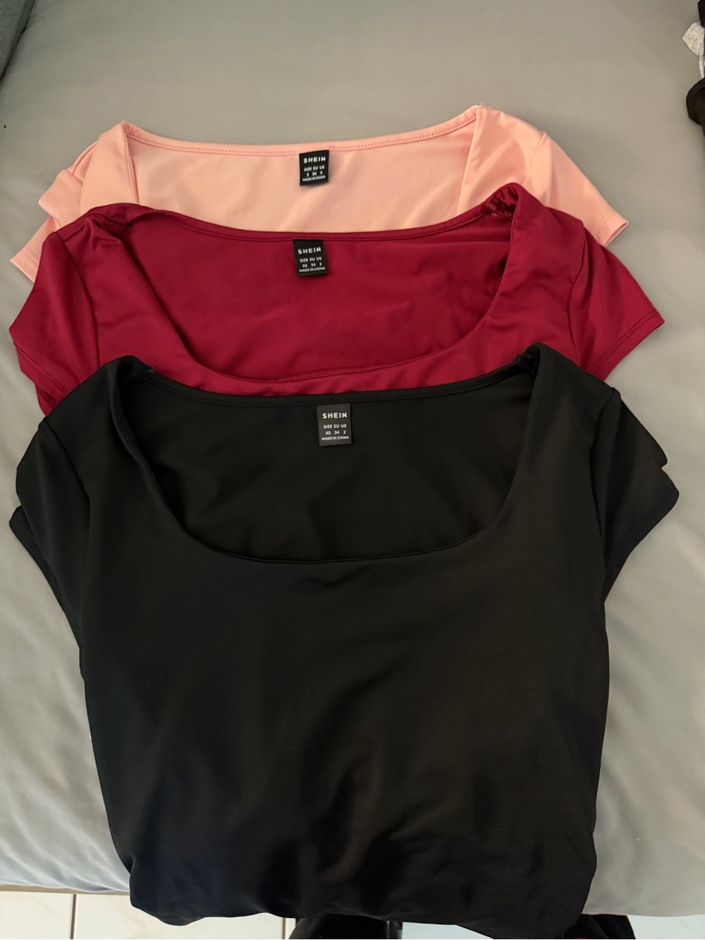 SHEIN Scoop Neck Short Sleeve Tops - Black, Burgundy, Blush (3-Pack)